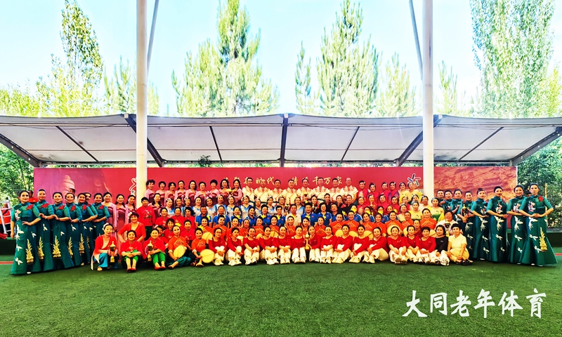 010大合影.jpg